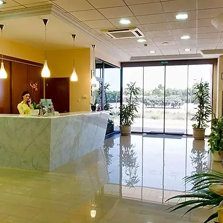 Hotel Torrijos 2*
