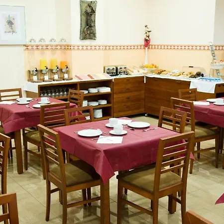 Torrijos Otel