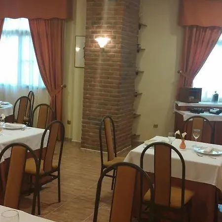 Torrijos Otel 2*