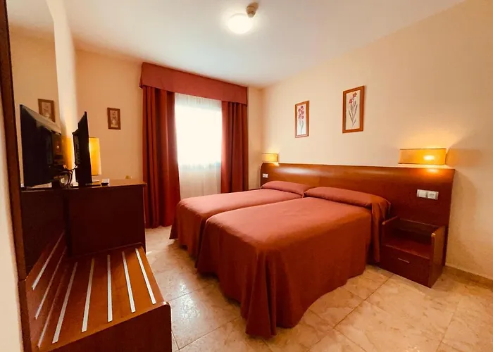 Hotel Torrijos 2*